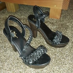 Womens shoes